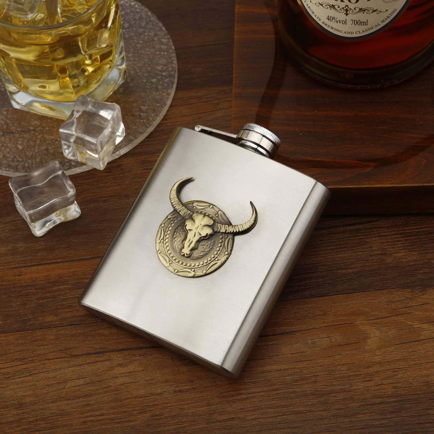 Stainless steel Bullhead standard wine pot, wine, coffee, drinks, portable, small size funnel, glossy and simple