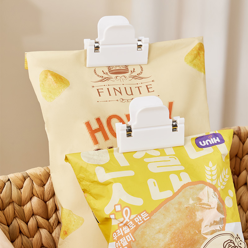 Food sealing clip strong sealing clip fresh-keeping clip snack bag clip moisture-proof clip Japanese style sealing clip 4 Pack