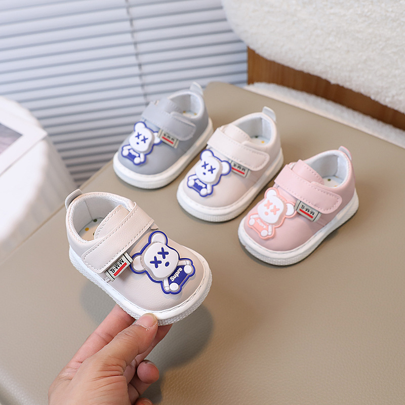 One-piece delivery shoes for boys and girls baby shoes soft bottom baby toddler shoes 0-1-2 years old ringing spring and autumn single shoes