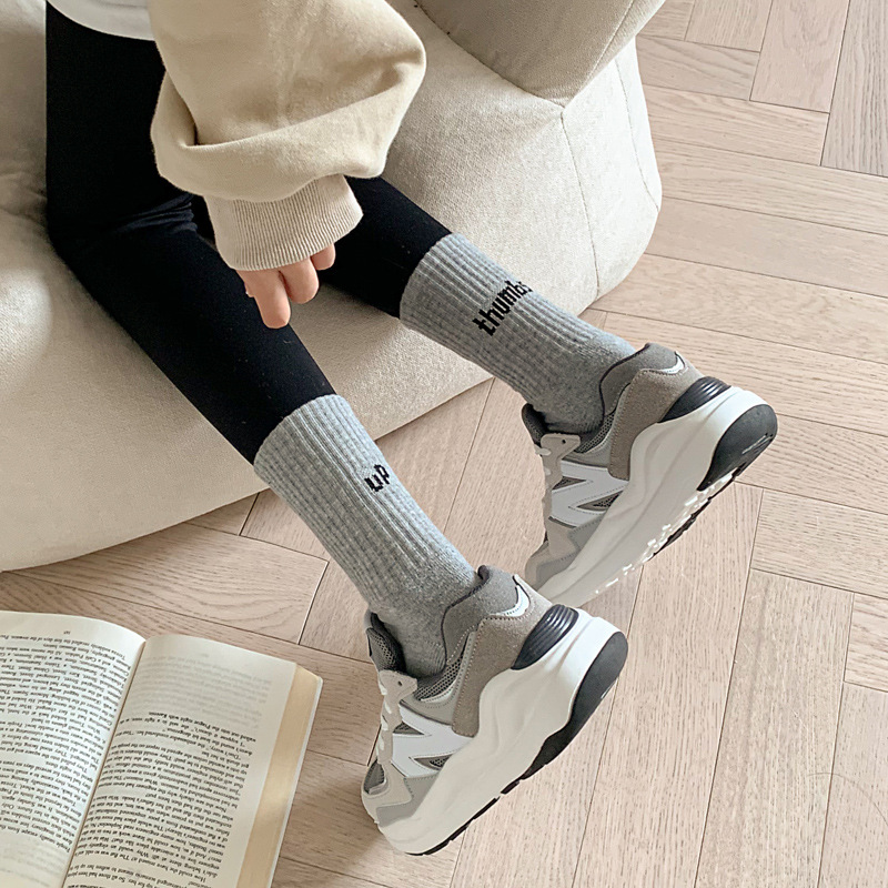 Women's Autumn and Winter Ins Fashionable Korean Style Sports Collocation Shark Pants Combed Cotton P Letter Mid-barrel Towel Socks