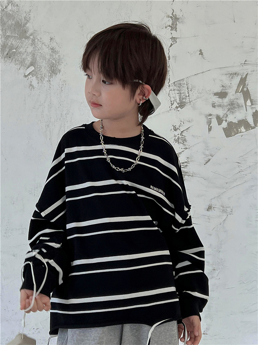 2024 Spring Children's Clothing Child Base Shirt, Niche Hole Edge Cut Reverse Embroidery for Both Boys and Girls Striped T-Shirt