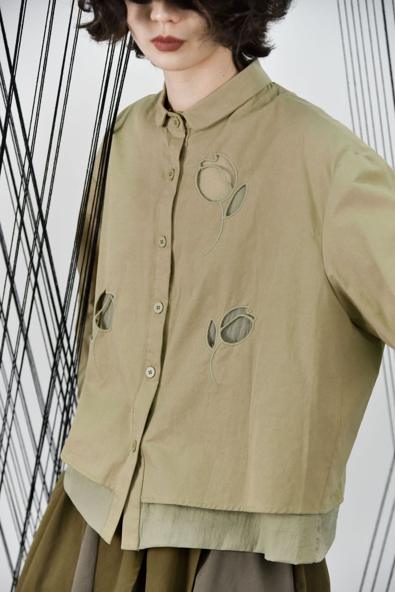 Three and Two Out // early autumn retro double-layer hollow tulip design Autumn New lapel long sleeve shirt
