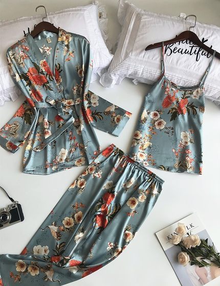 2023 new European and American color home dress nightgown three-piece fashion comfortable lace pajamas set Wholesale