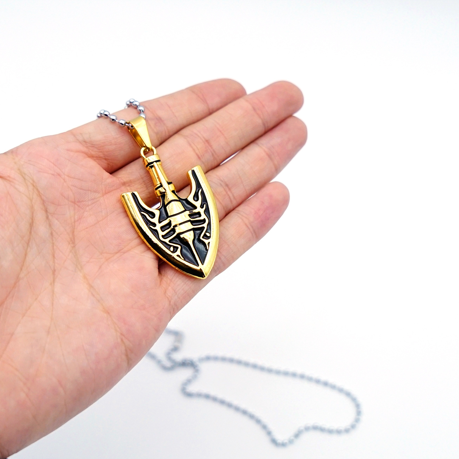 JOJO's Bizarre Adventure Stone Sea Stand Awakening Golden Arrow Insect Arrow Necklace Keychain Pendant Necklace