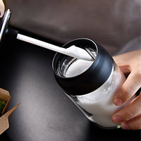 Factory with label moisture-proof lid spoon integrated seasoning bottle seasoning bottle transparent glass monosodium glutamate salt bottle seasoning bottle wholesale