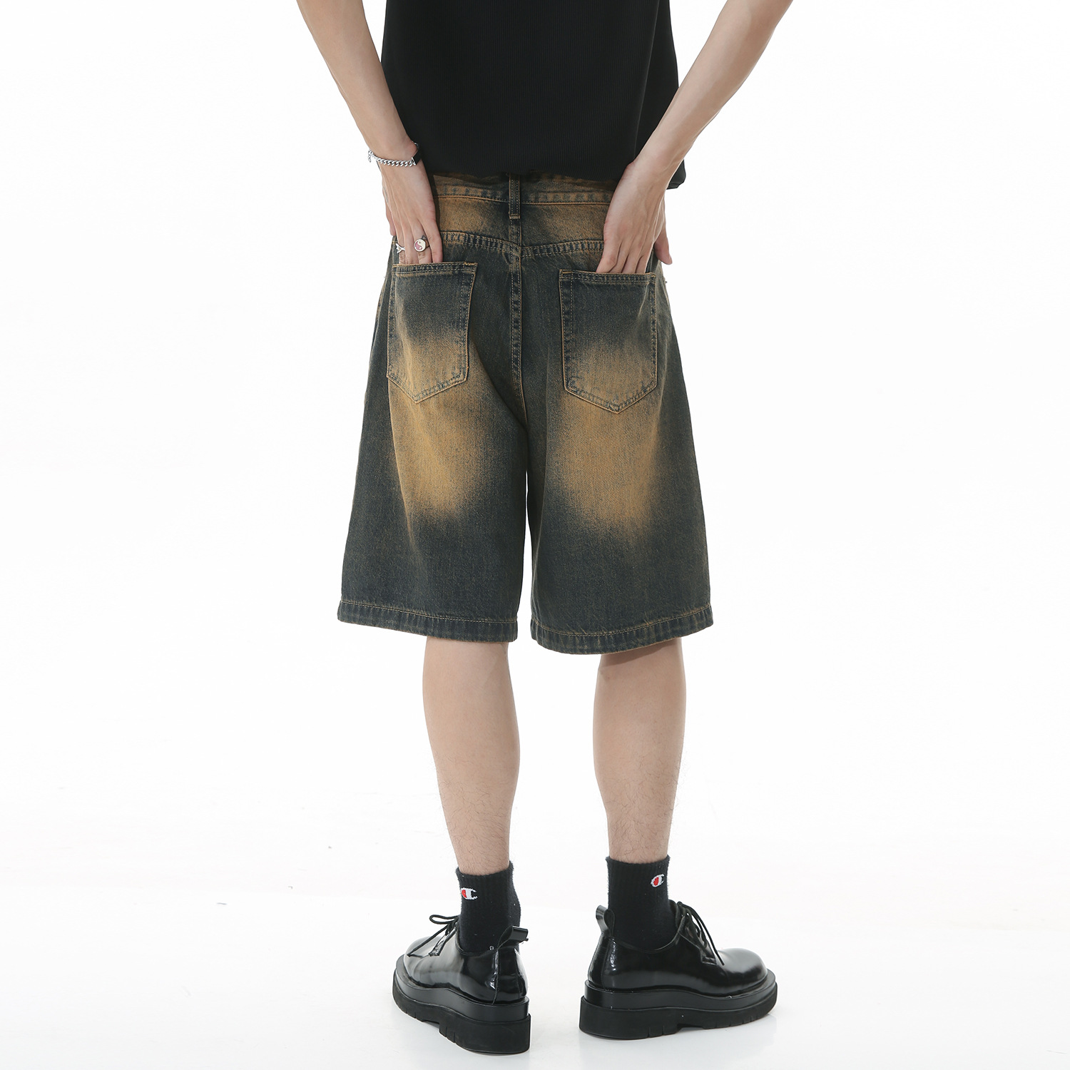 MTLCLOTHES men's clothing | 2023 Summer new casual loose Korean style distressed Denim shorts cropped pants