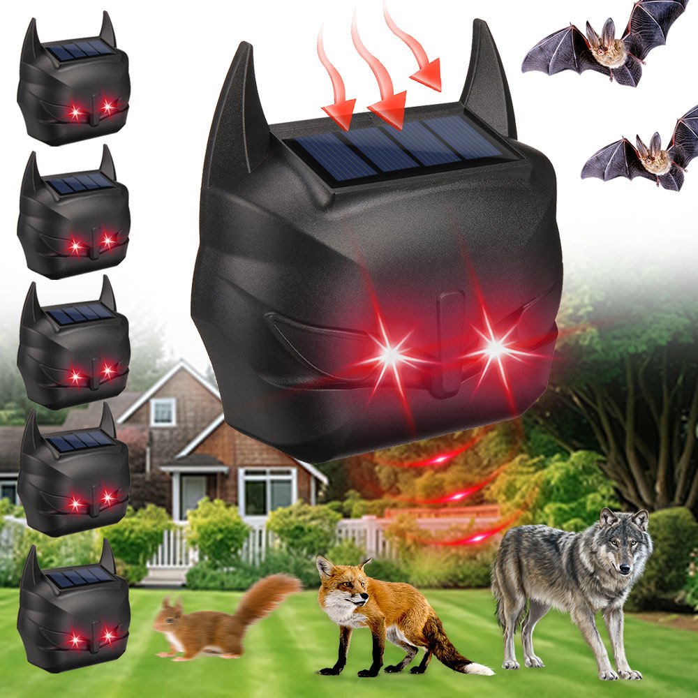 New private model solar mouse repellent artifact red light flash mouse repellent ultrasonic animal repellent device cat repellent dog
