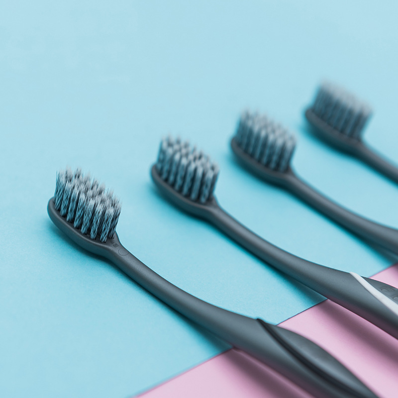 Cleanable C1609 toothbrush soft hair small head toothbrush lovers fine hair two-color Spiral bristles wholesale