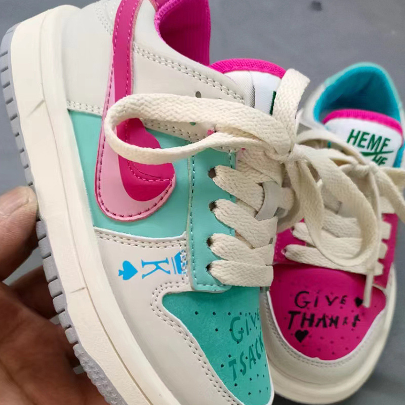 Girls' Board Shoes 2024 Autumn New Thick-soled Yuanyang Casual Shoes Breathable All-match Zhongtong Non-slip Soft-soled Trendy