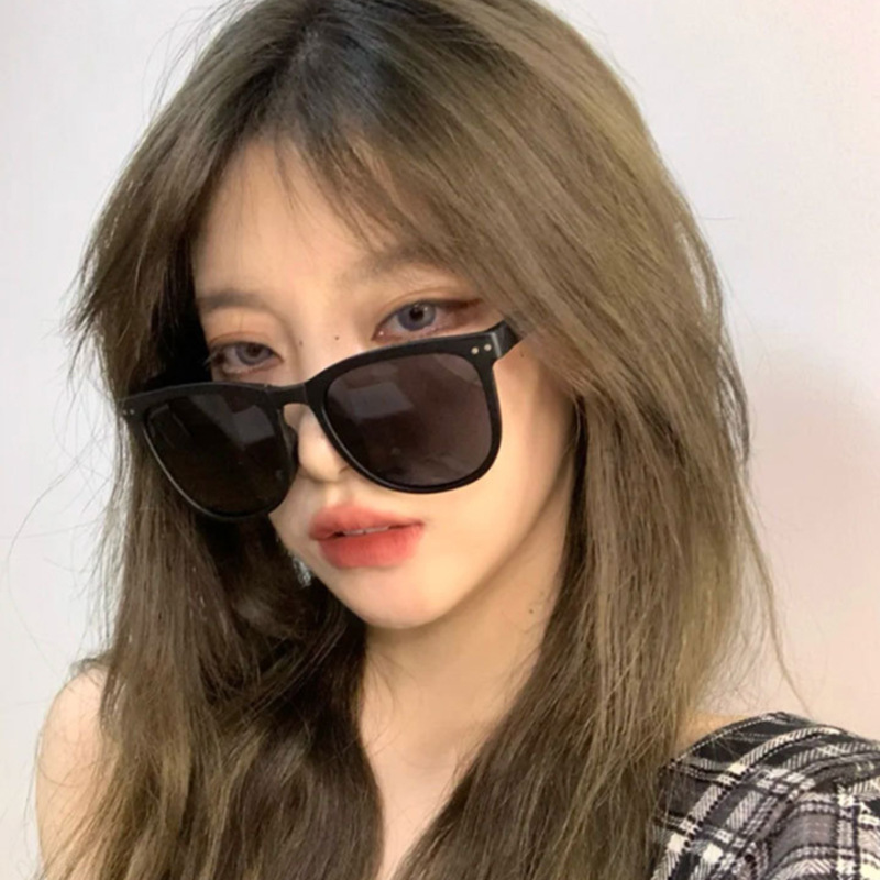Folding Sunglasses Women's High-grade Easy-to-store Anti-ultraviolet Polarized Sunglasses Fashionable Personalized Trendy Sunshade Glasses