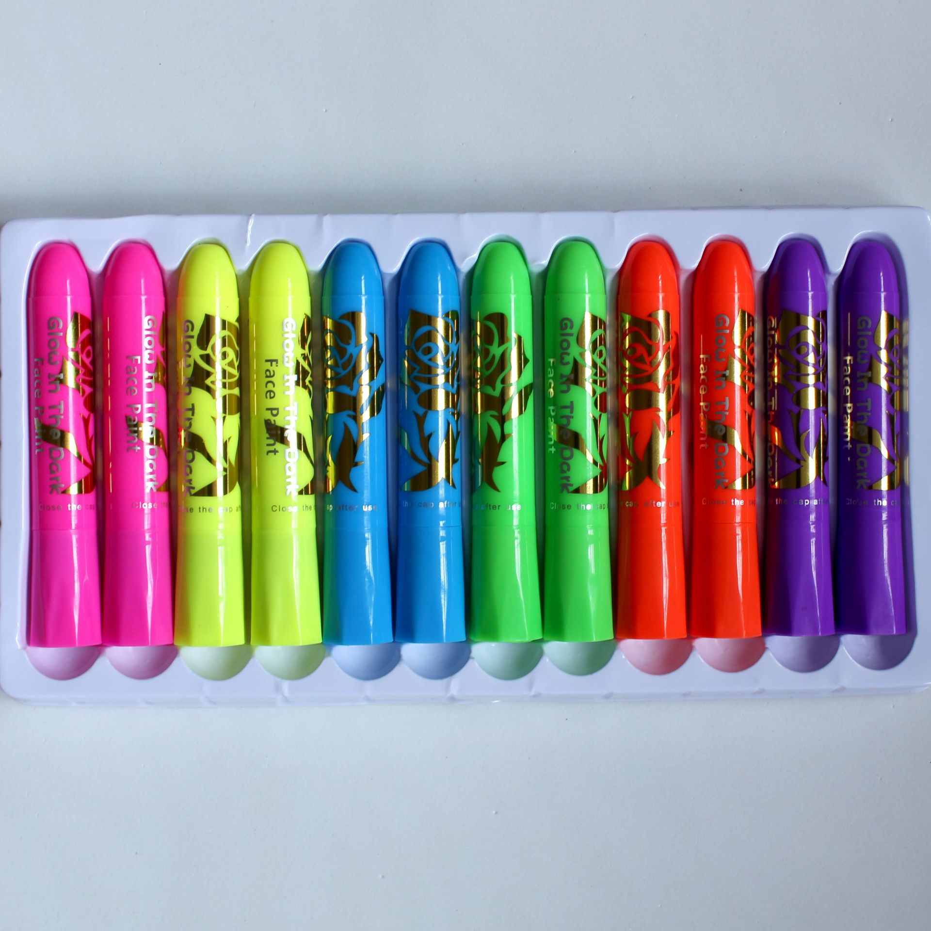Luminous face color suit party Halloween event makeup props Diy non-toxic washable face painted crayons