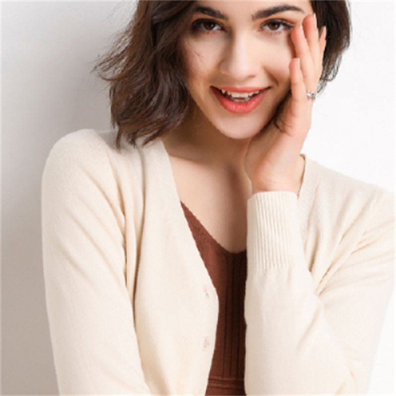 Spring and Autumn New V-neck Base Knitted Cardigan Women's plus size Loose Solid Color Thin Short Sweater All-match Sunscreen Jacket