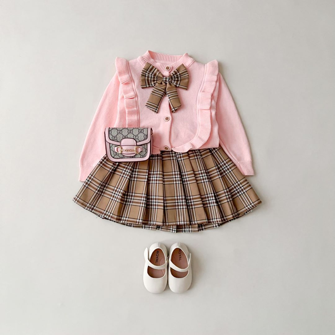 Foreign Trade Girls' Suit 2023 New Children's Spring Western Style Fragrant Style Knitted Plaid Pleated Skirt Two-piece Set Korean