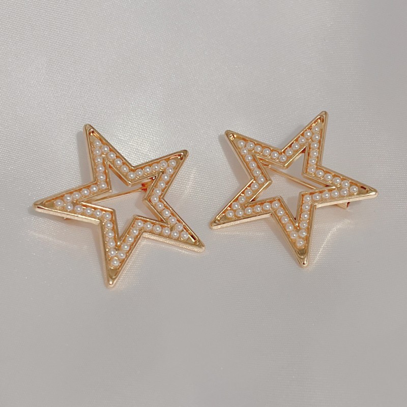Cross-border hot-selling brooch high-grade female suit anti-light pearl pin shawl waist five-pointed star jewelry wholesale