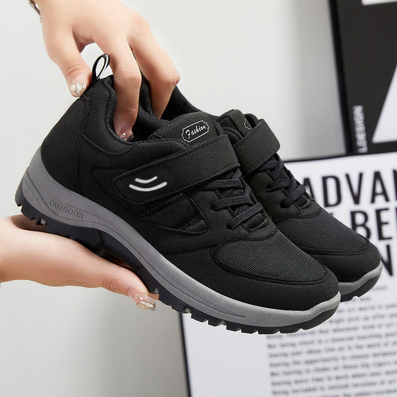 Walking shoes spring new middle-aged and elderly mother shoes Velcro sneaker wholesale climbing bottom sneaker women