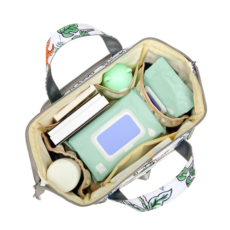 2023 New Mummy Bag Multi-functional Fashion Shoulder Portable Shoulder Bag for Mother and Baby Lightweight Bag Crossbody Small Bag