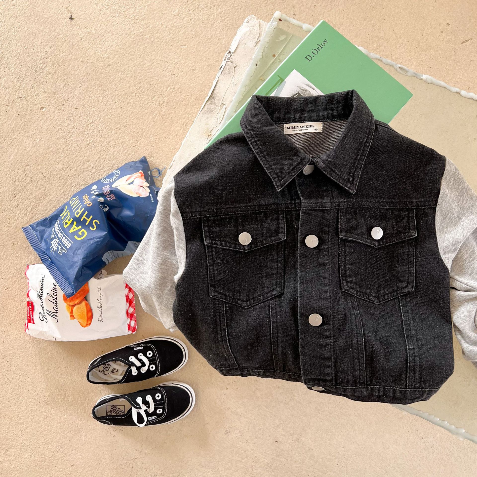 Children's coat 2024 squinting spring new boys and girls stitching Denim coat baby single-breasted top fashion