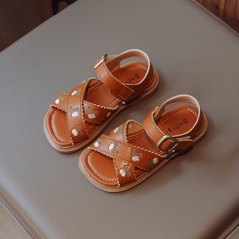 Chinese Style Girls' Sandals 2023 Summer New Embroidered Flower Baby Girl Casual Big Girl Princess Sandals