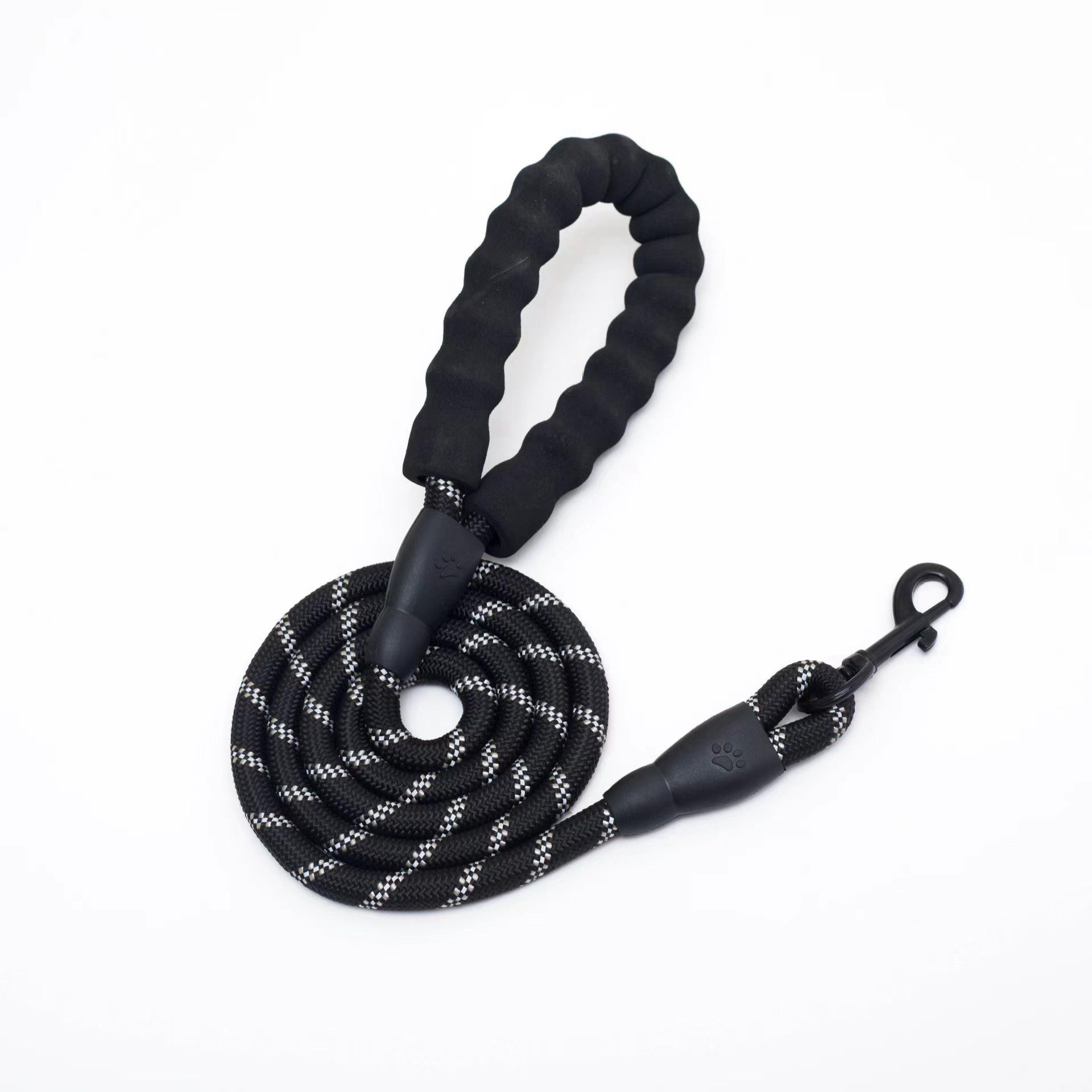 Pet supplies reflective traction rope multi-color nylon round rope large and medium-sized explosion-proof dog rope foam handle traction belt