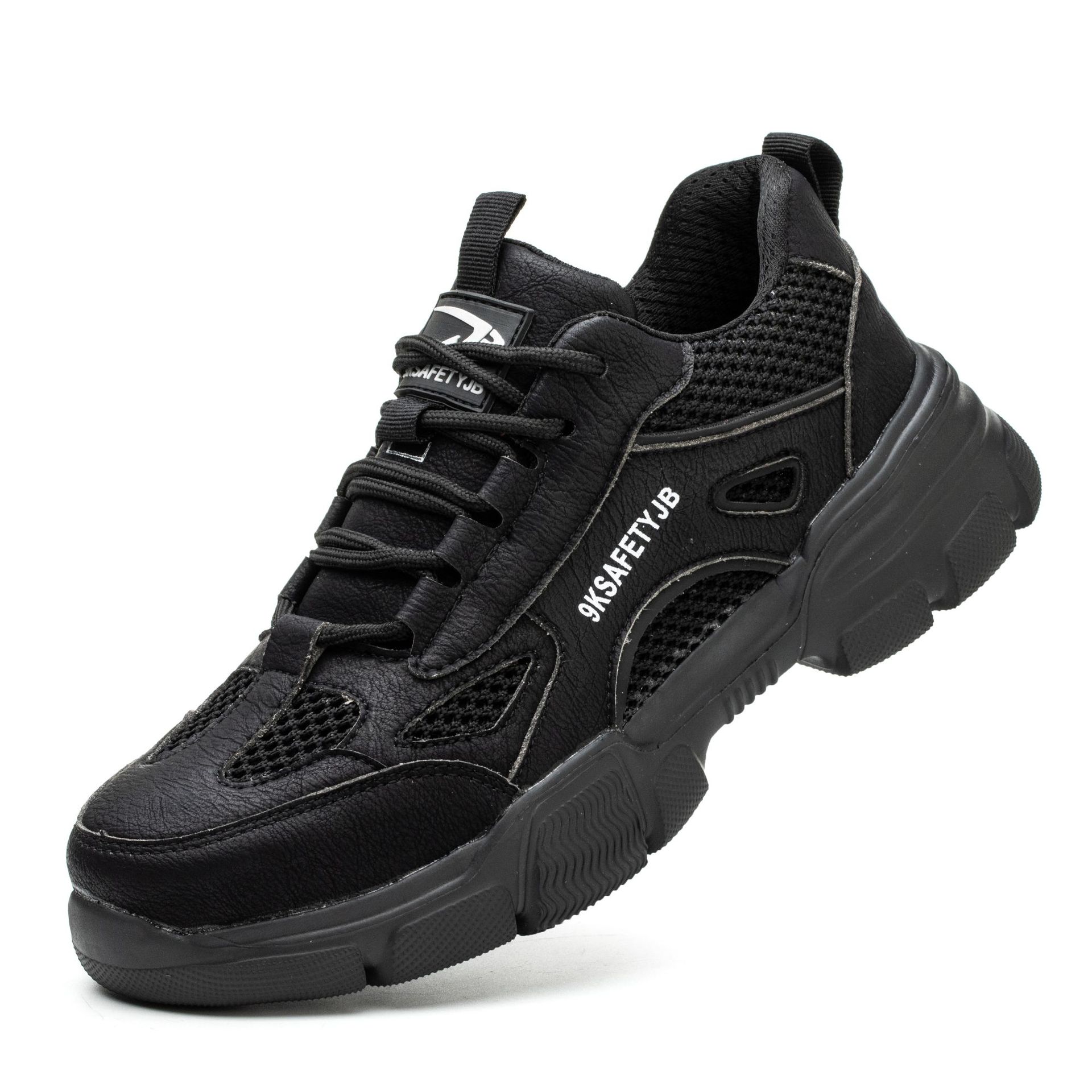 Cross-border anti-smashing and anti-piercing lightweight safety shoes men's summer breathable steel toed safety shoes wholesale