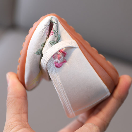 Girls' Hanfu shoes Children's ancient embroidered shoes Children's ancient costume shoes non-slip soft bottom cloth shoes baby performance shoes