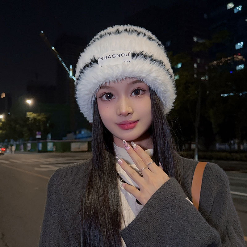 Woolen hat autumn and winter women's all-match knitted closed toe small warm white plush cold hat big head circumference
