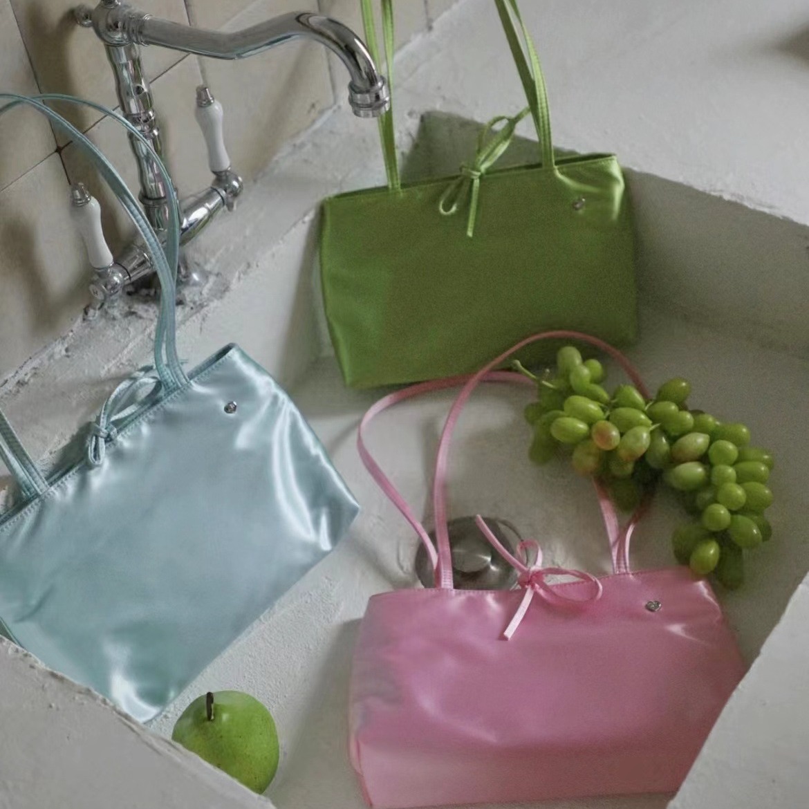 Jennie Style Ballet Style French Style Simple Retro Velvet Satin Sense Portable Small Square Bag Shoulder Underarm Bag