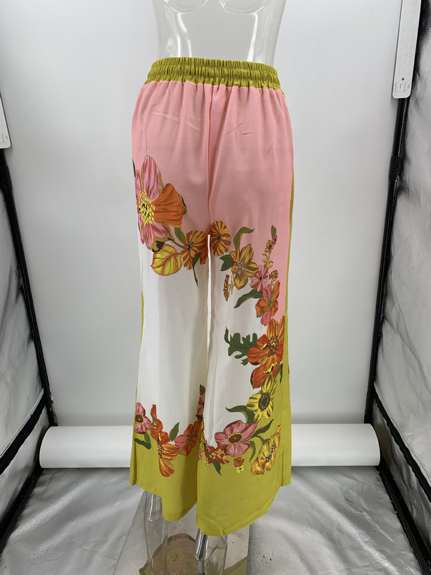 Cross-border independent station 2023 new European and American printed cotton and linen two-piece set suit top + wide leg pants_voghion.com