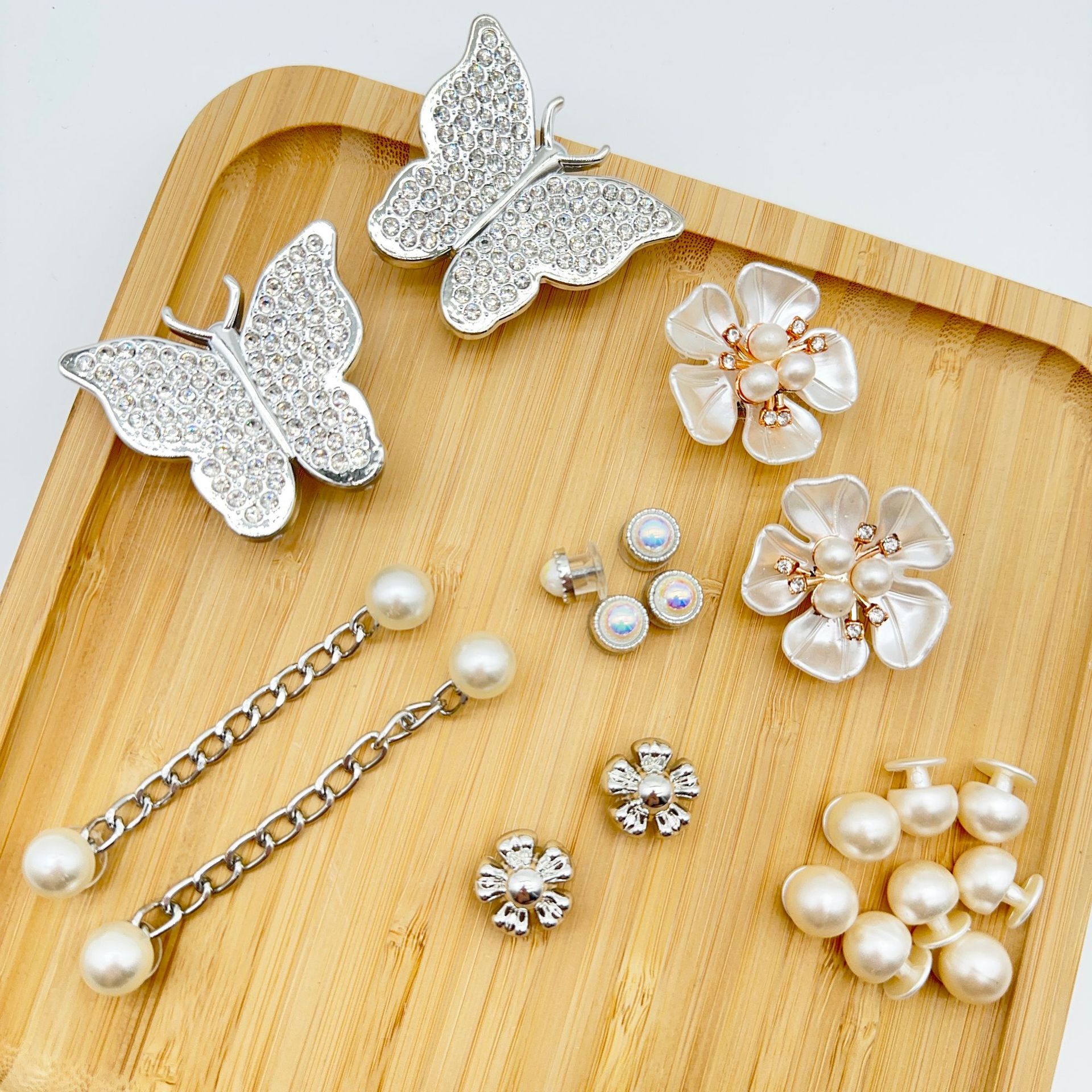 Hole shoes DIY decorative accessories shoe flower women's shoes rhinestone butterfly jewelry detachable shoe buckle wholesale accessories suit