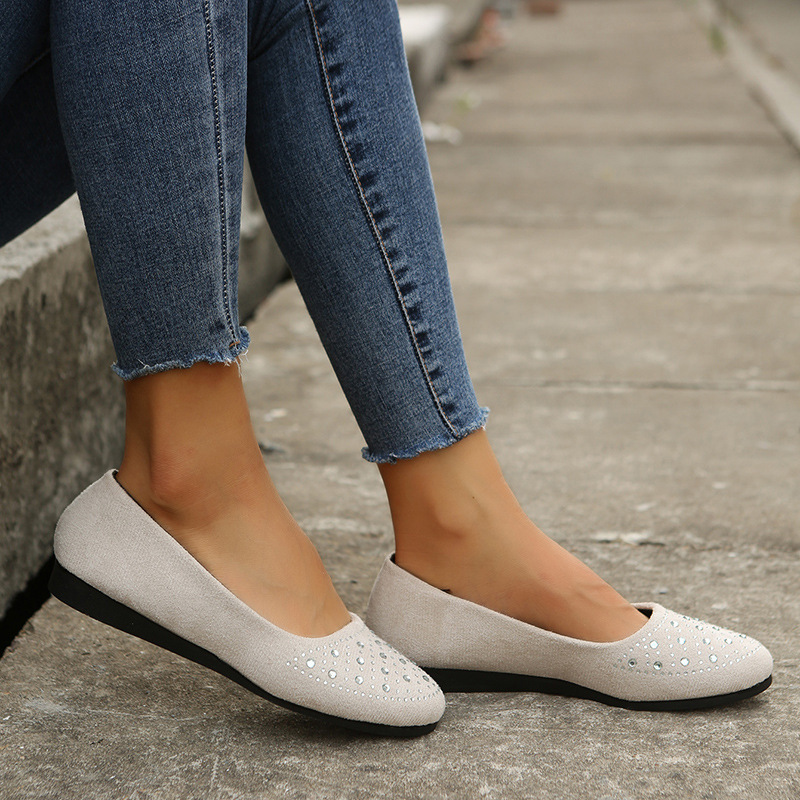 Foreign trade plus size women's shoes European and American flat heel shallow mouth mom shoes flat rhinestone round toe single-layer shoes women's factory wholesale