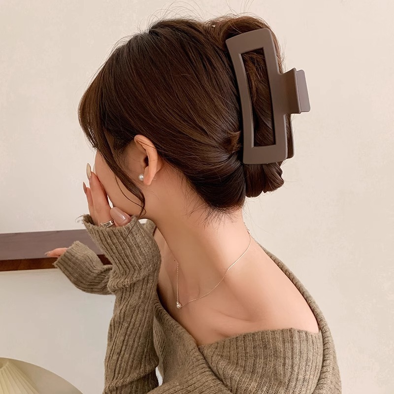 Plush Grab Clip Women's Large Autumn and Winter Mao Hair Clip Back Head Hair Volume Multi-headdress Advanced Sense Hair Clip Shark Clip