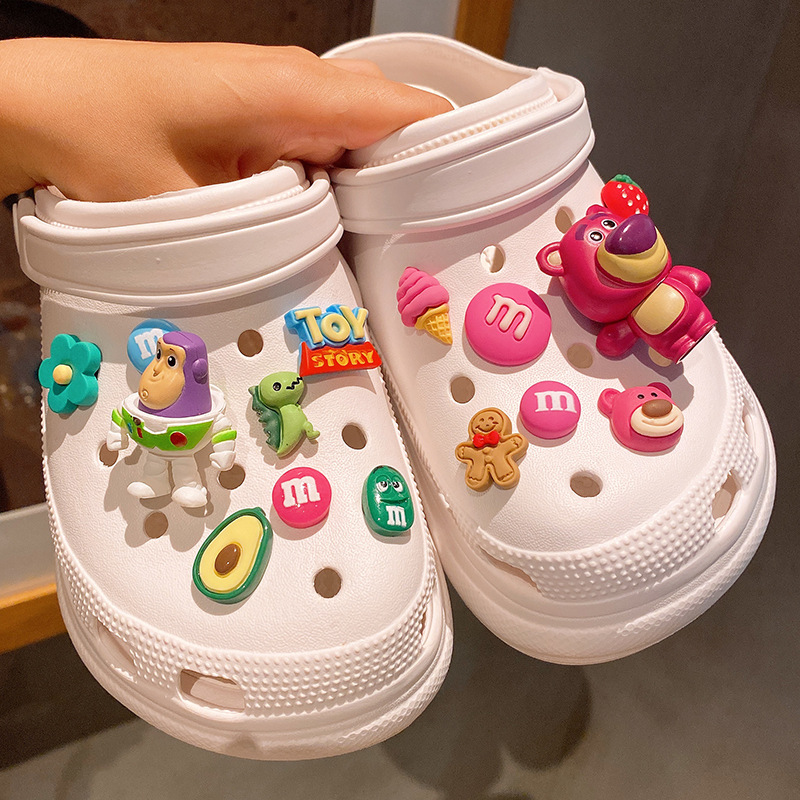 [Summer New Style] Spongebob Squarepants Patrick Joker DIY Cave Shoes Accessories Decorative Removable Sandals Buckle