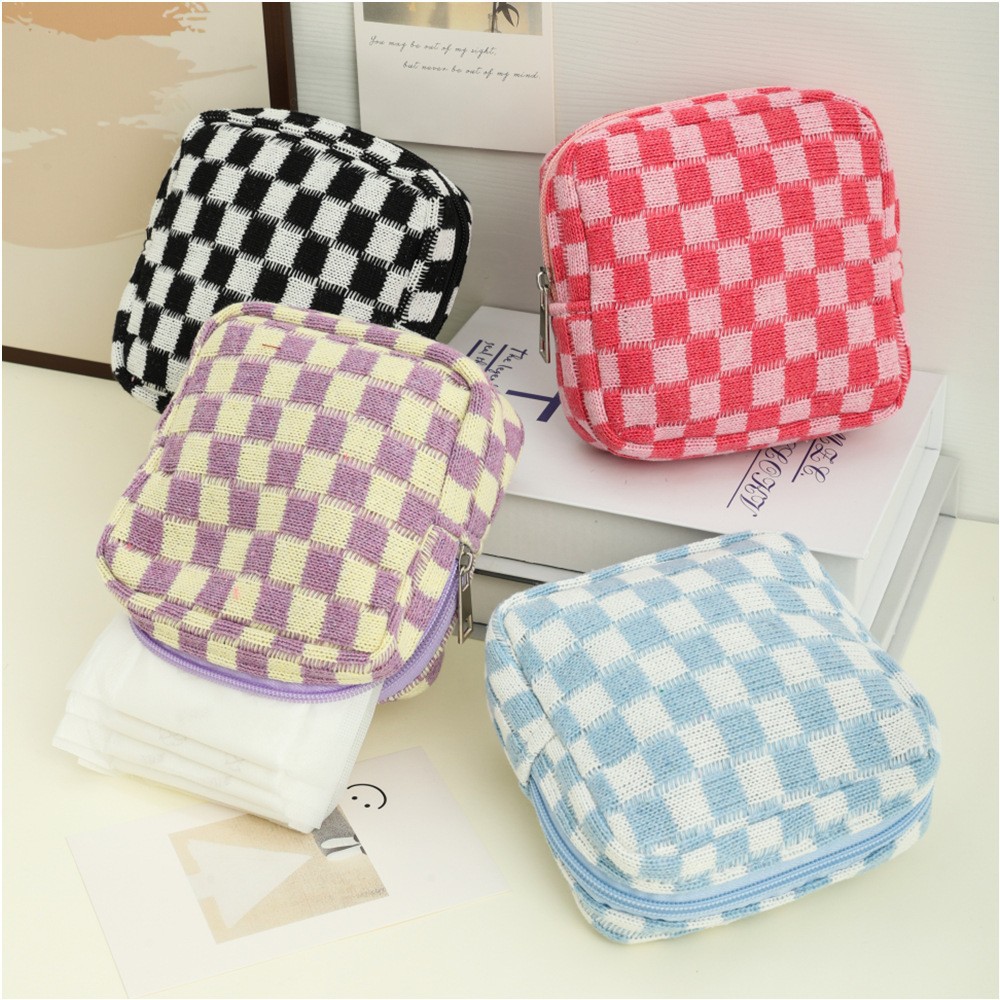Creative South Korea chessboard grid knitted coin purse portable large capacity aunt towel sanitary napkin storage bag monthly bag
