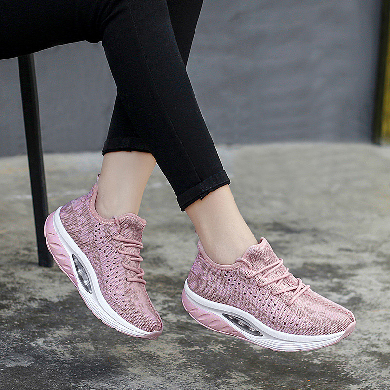 Spring and Summer 2024 Flying Woven Rocking Shoes Women's Thick Sole Height 5CM Mesh Breathable Mom Travel Casual Shoes Dancing Shoes