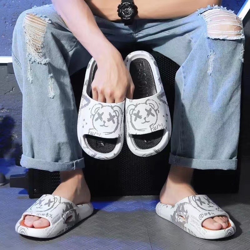 2023 New Arrival Slippers Female Cartoon Couple Summer Wearing Indoor Household Thick Bottom Non-slip Sandals and Slippers for Men