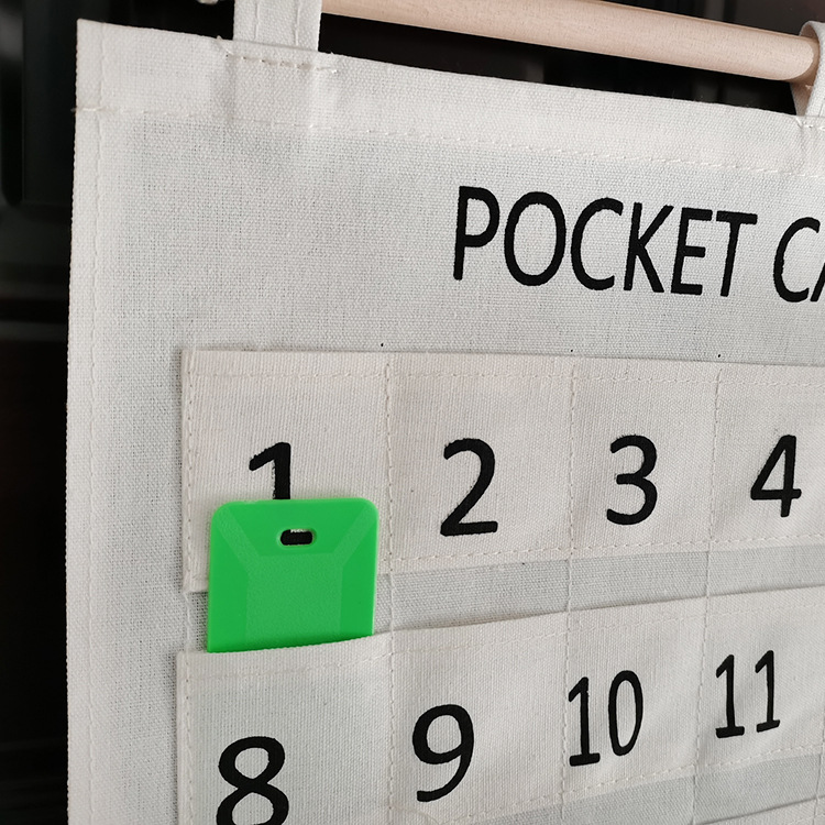 Kindergarten cotton linen morning check attendance card bag clock-in registration storage bag card organizing hanging bag small pocket 31 pocket bag