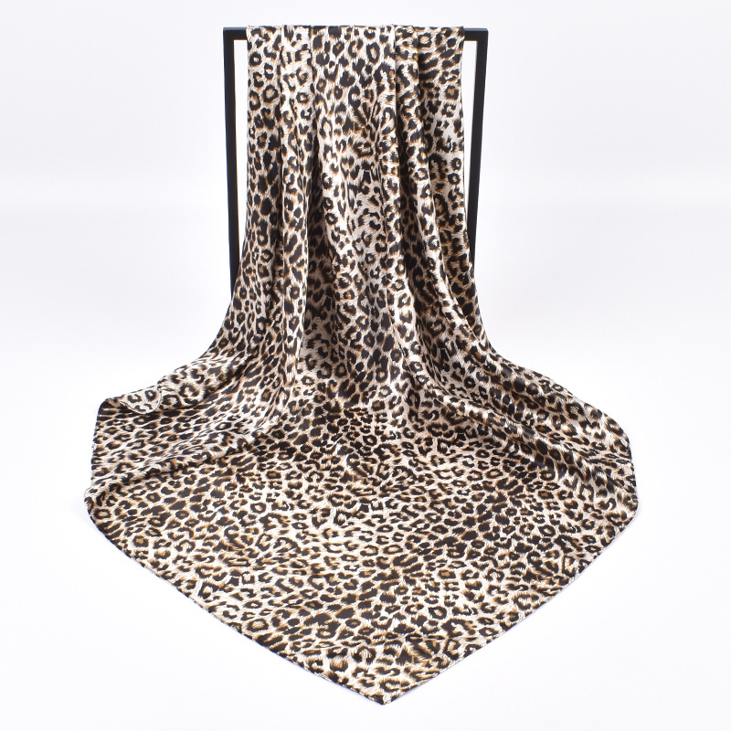 Spring New leopard print small leopard dot silk scarf 90*90 satin square silk scarf wholesale