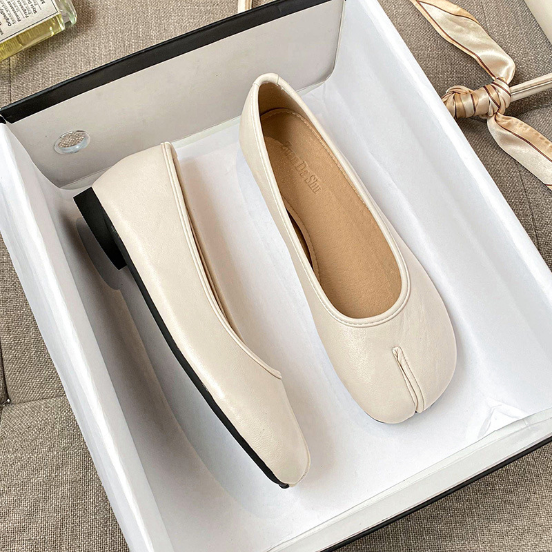 Pig's hoof shoes cowhide toe shoes women's summer flat low-cut single-layer Shoes ballet horseshoe shoes brother AXI same style slip-on