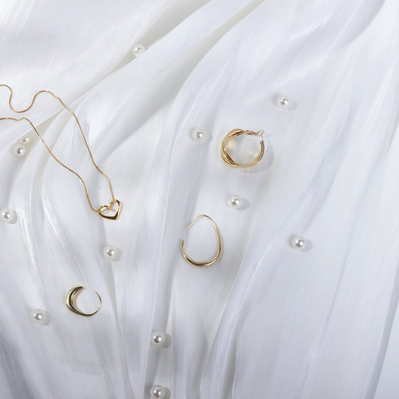 ins pleated gentle cream beige smooth background cloth photo props pearl jewelry cosmetics photography decoration