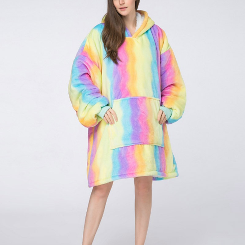 Huggle hoodie怠け者の頭のテレビのじゅうたんの屋外の防寒服と帽子をかぶって綿毛の保温服の室内のパジャマをつかみます。|undefined