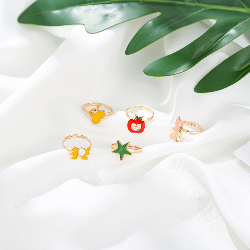 Детское кольцо Студенческая коробка любви Rhinestone 36 Смешанный мультфильм Костюм Корейские взрывы Регулируемое кольцо принцессы