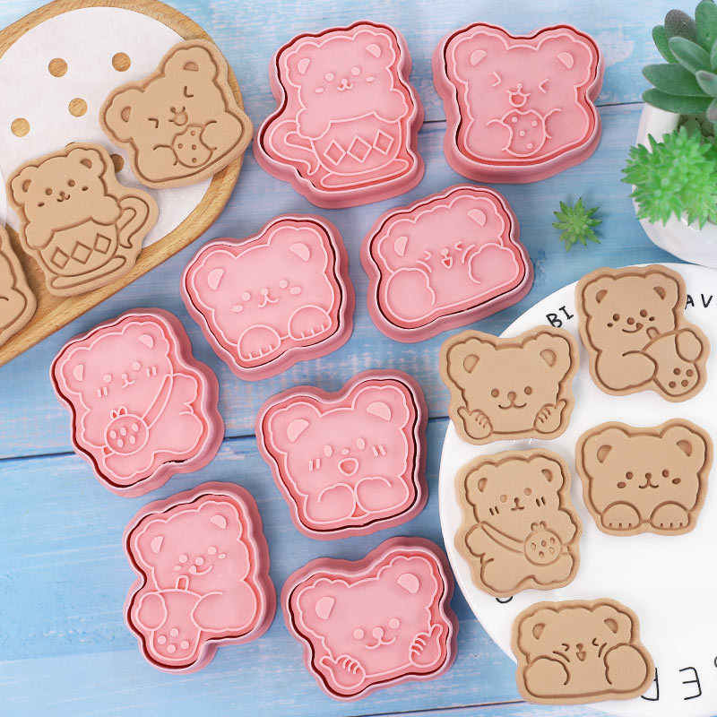 Cartoon Bear biscuit mould B 3d three-dimensional pressing sugar baking tools plastic icing cookie cutting mould
