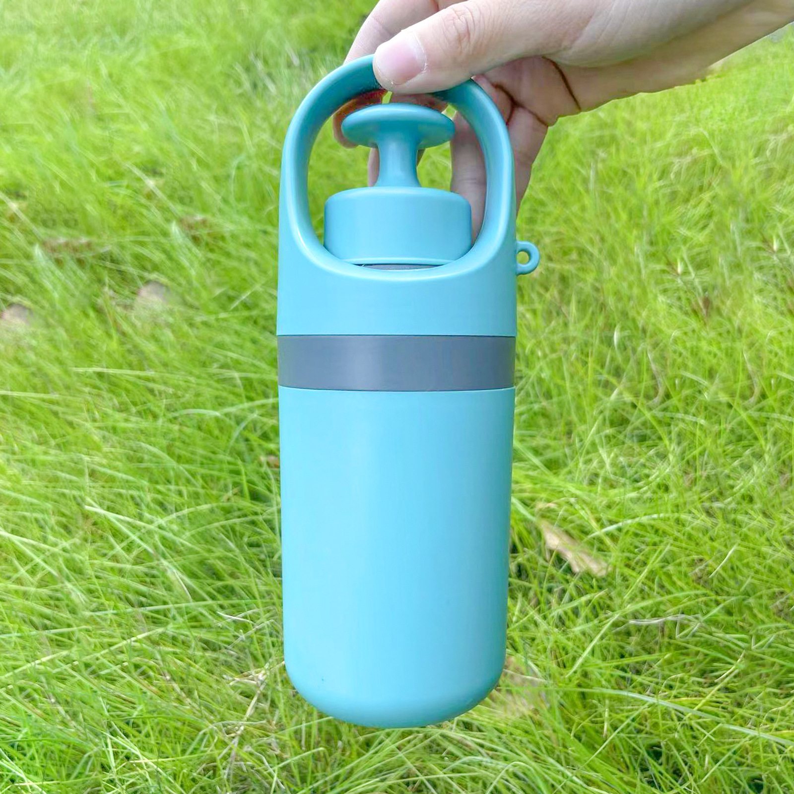Cross-border new pet toilet picker dog out portable six-claw shovel excrement clip excrement picking garbage bag dispenser