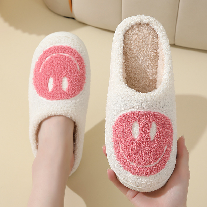 クロスボーダーのかわいい笑顔の綿のスリッパ秋冬の女性の室内の滑り止めのぬいぐるみのスリッパ秋冬の家庭用卸売り|undefined