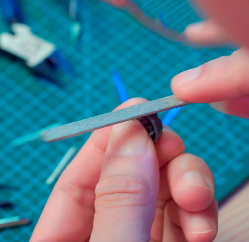 Трансграничный комплект моделей Gundam Начальный уровень Автомобильная модель самолета Строительство 14 инструментов Комбинированный костюм