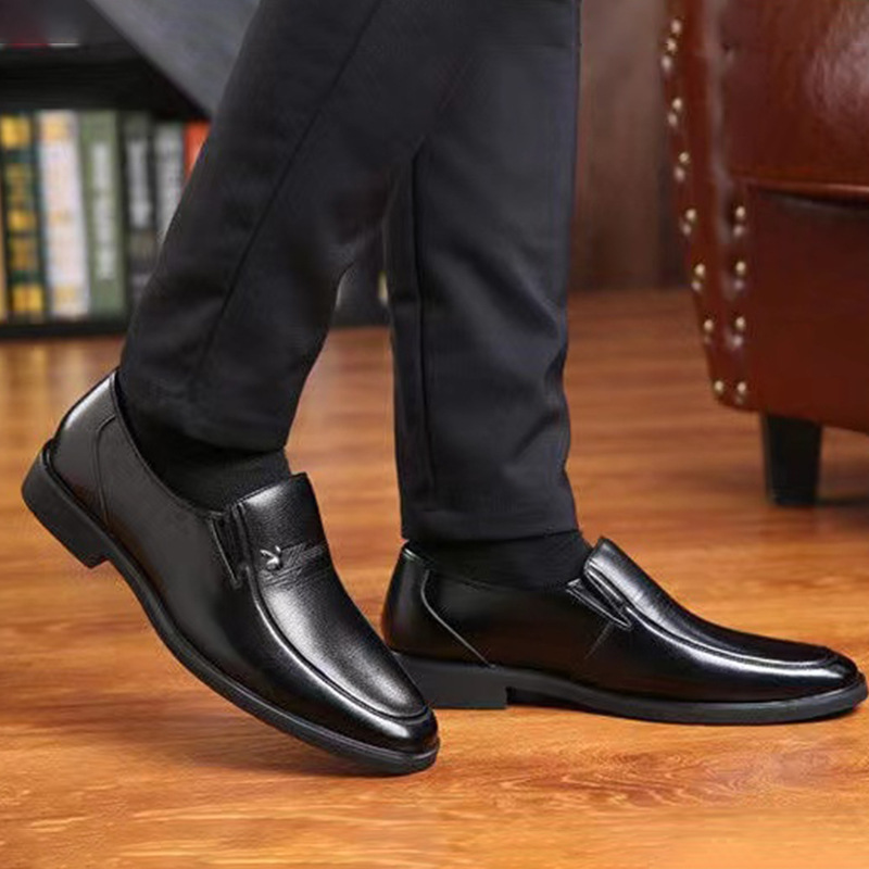 Leather shoes men's business dress men's middle-aged soft bottom dad shoes Spring and Autumn New breathable Men's shoes a generation of classic
