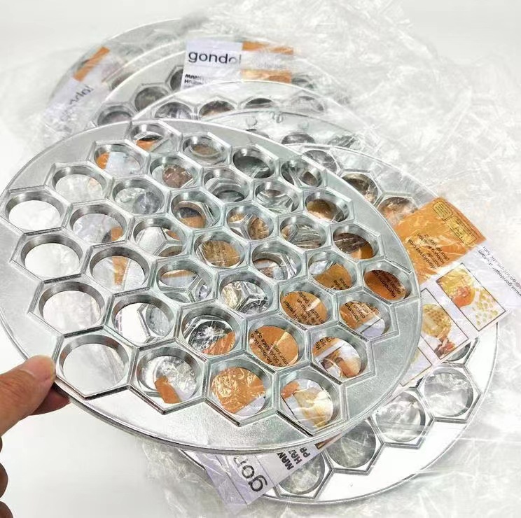 Amazon new aluminum alloy dumpling mould lazy household dumpling bag 37 hole dumpling mould wholesale
