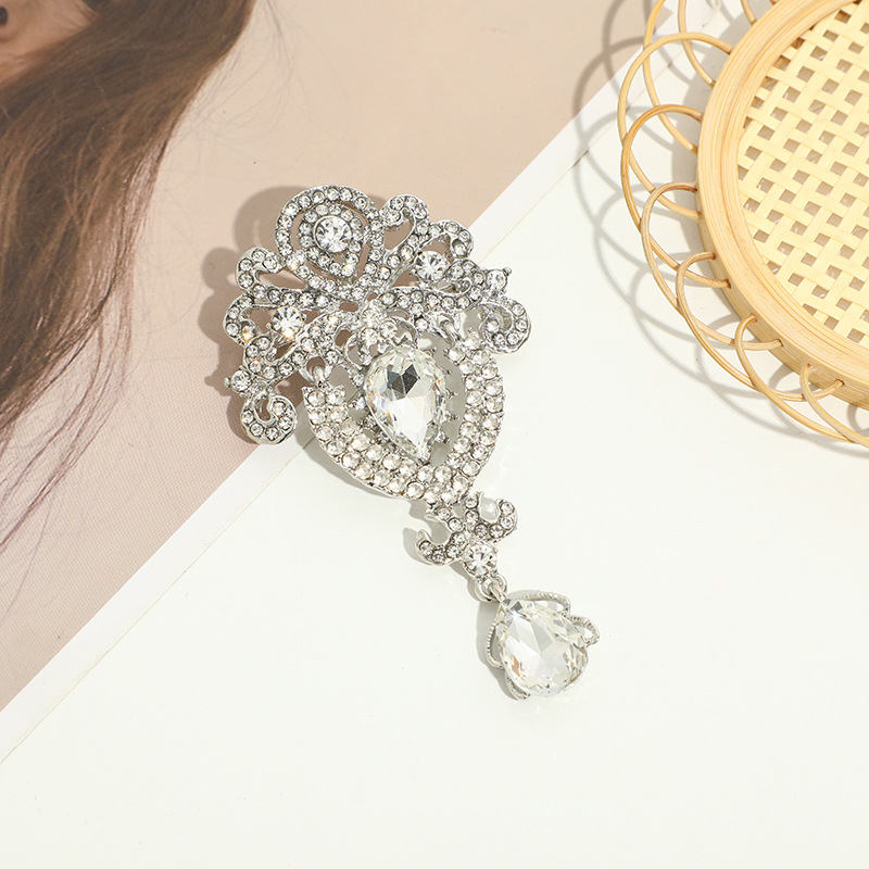 Cross-border water drop brooch Diamond luxury fashion popular alloy clothing pin Crystal corsage factory direct supply