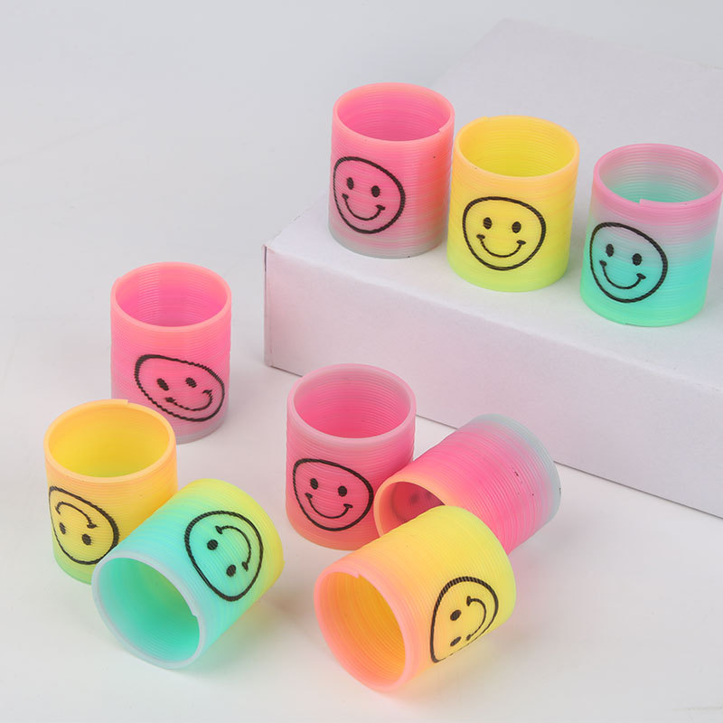 Mini Smiley Rainbow Circle 80 s Nostalgia Stall Prizes Telescopic Magic Circle Kindergarten Toys Wholesale