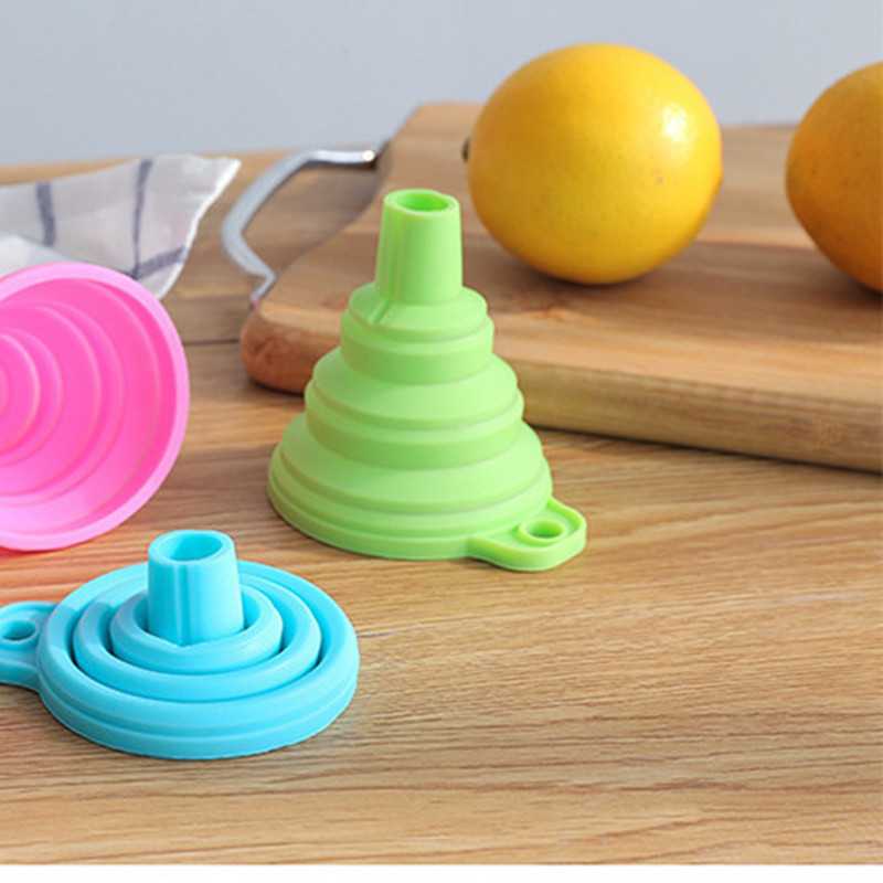 In stock factory direct supply silicone funnel telescopic mini portable folding oil funnel refueling pouring water Kitchen